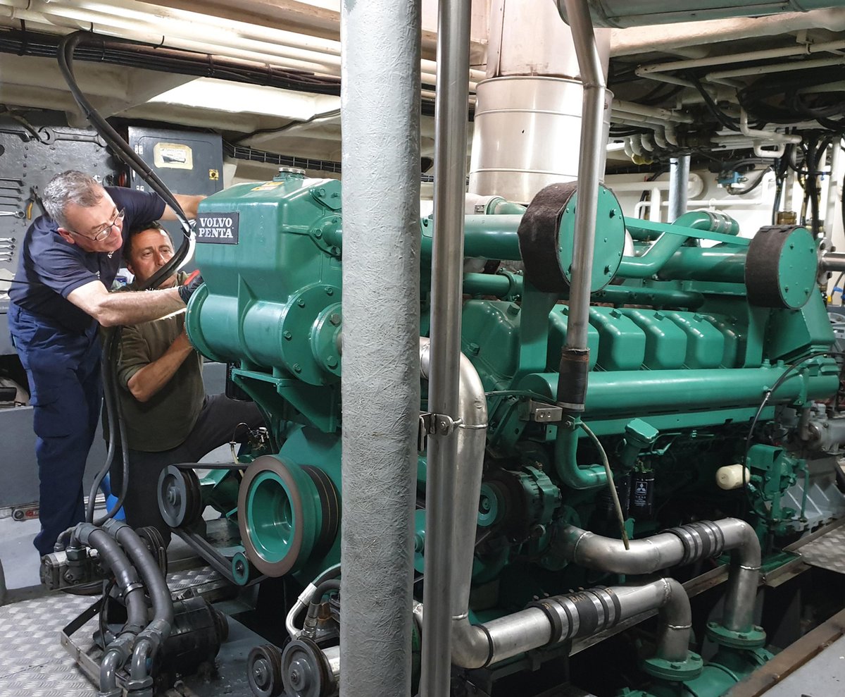 Imagen de Capitol 8 - 2002